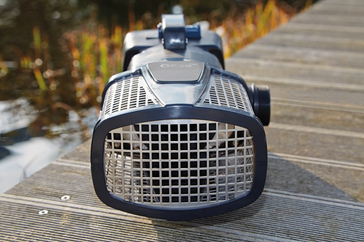 Oase AquaMax Eco Expert 27000 / 12V - Przystosowana do pracy w wodzie słodkiej i morskiej