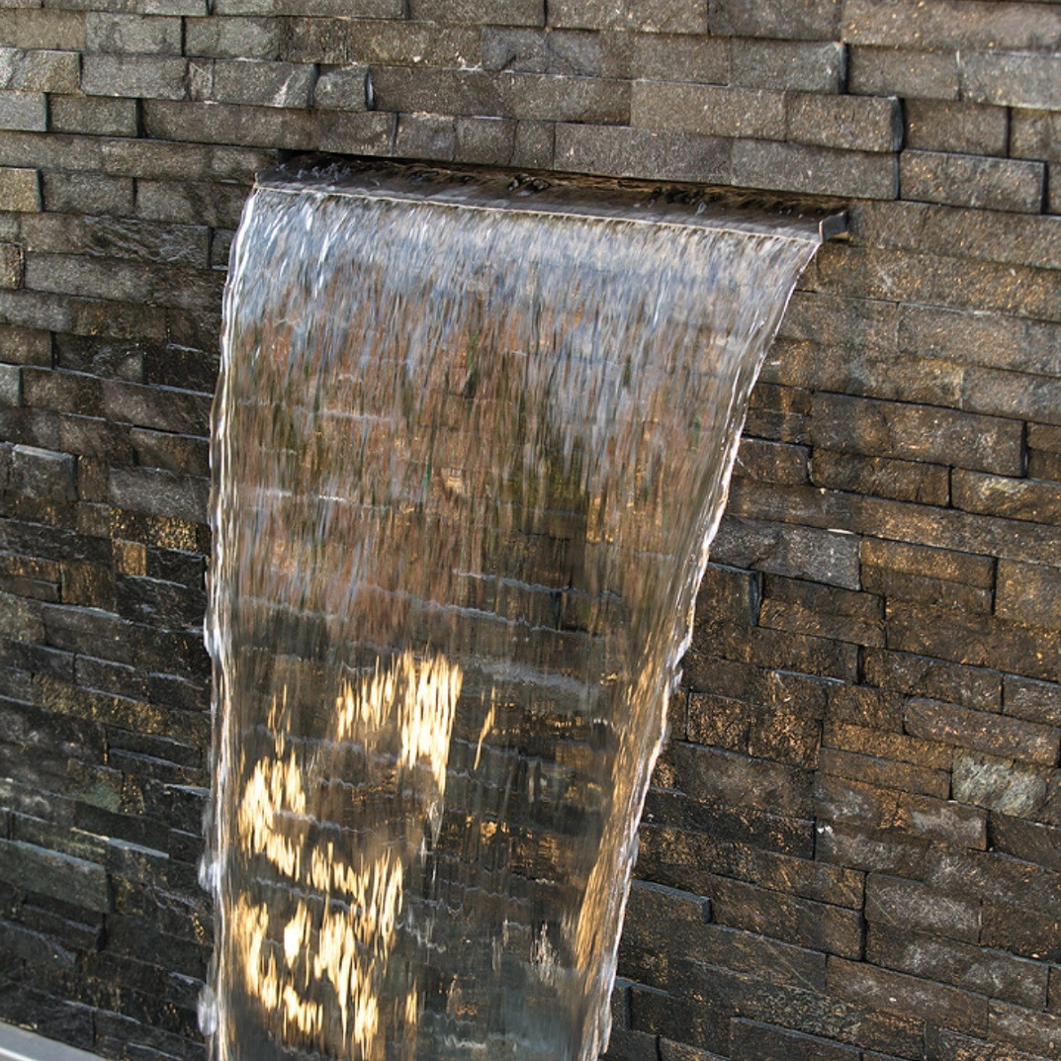 Oase Waterfall 90 - Wykonana ze stali nierdzewnej wysokiej jakości