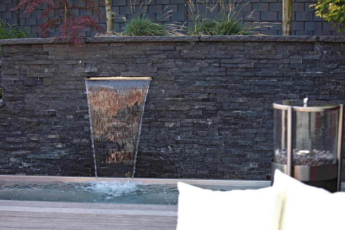 Oase Waterfall 90 - Kompatybilna z pompami Oase AquaMax Eco