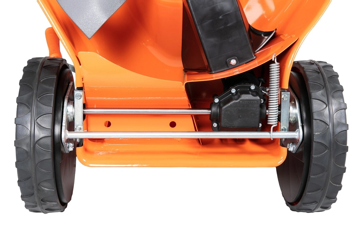 Napęd i duże koła ALLROAD4 w kosiarce Oleo-Mac